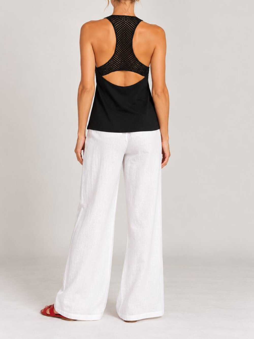 A.L.C. Kira Black Tank Top Stretch Crochet Racer Back Scoop Neck Sz 4 NWT